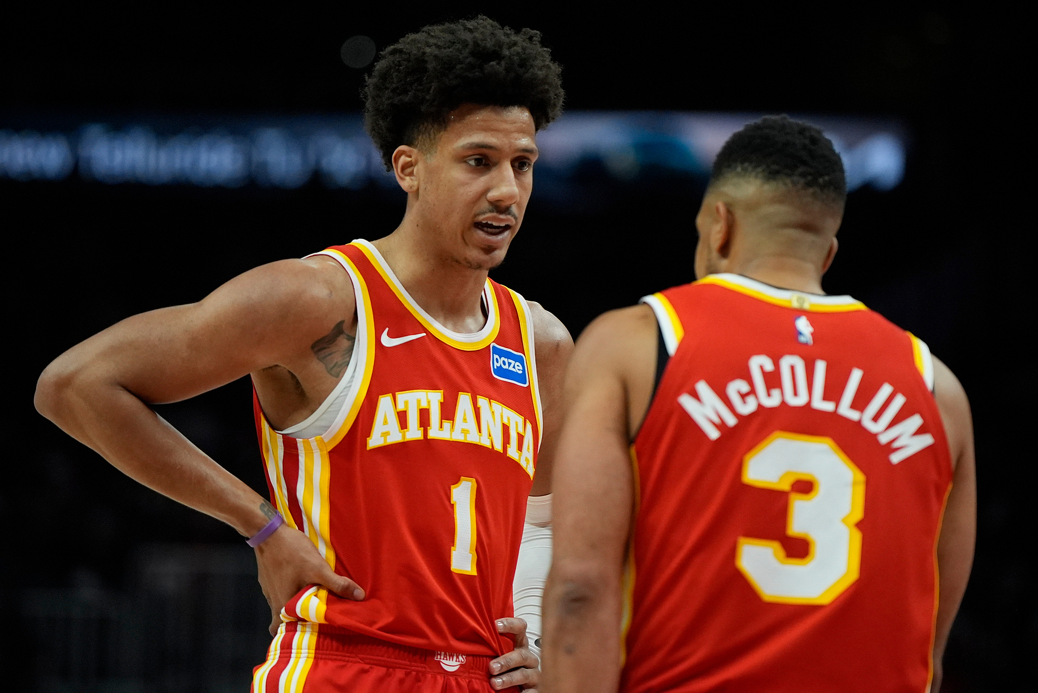 多多28官方网站-约翰逊23+10+12麦科勒姆30分 老鹰轻取雄鹿9连胜